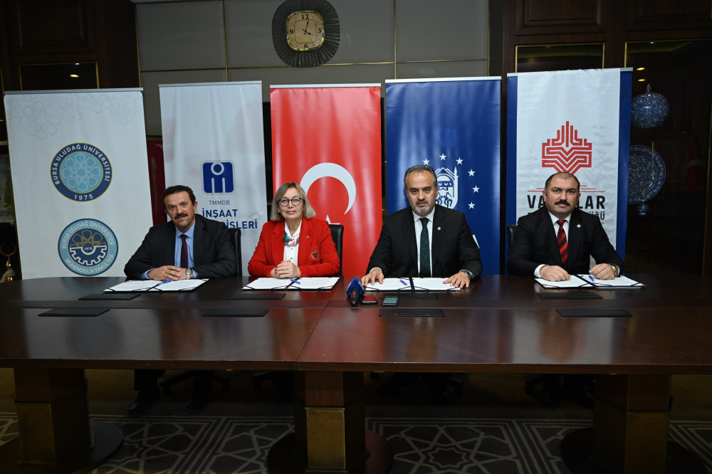 Bursa Ulu Camii'nin taşıyıcı sistemleri incelenecek