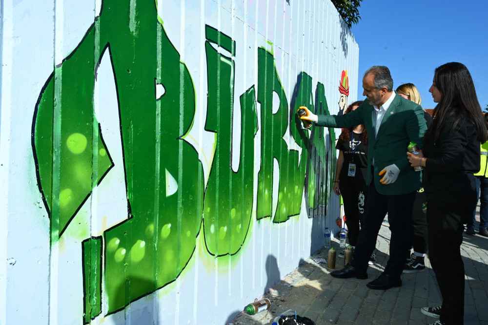 Bursa’da Grafiti Şenliği’ne yoğun ilgi