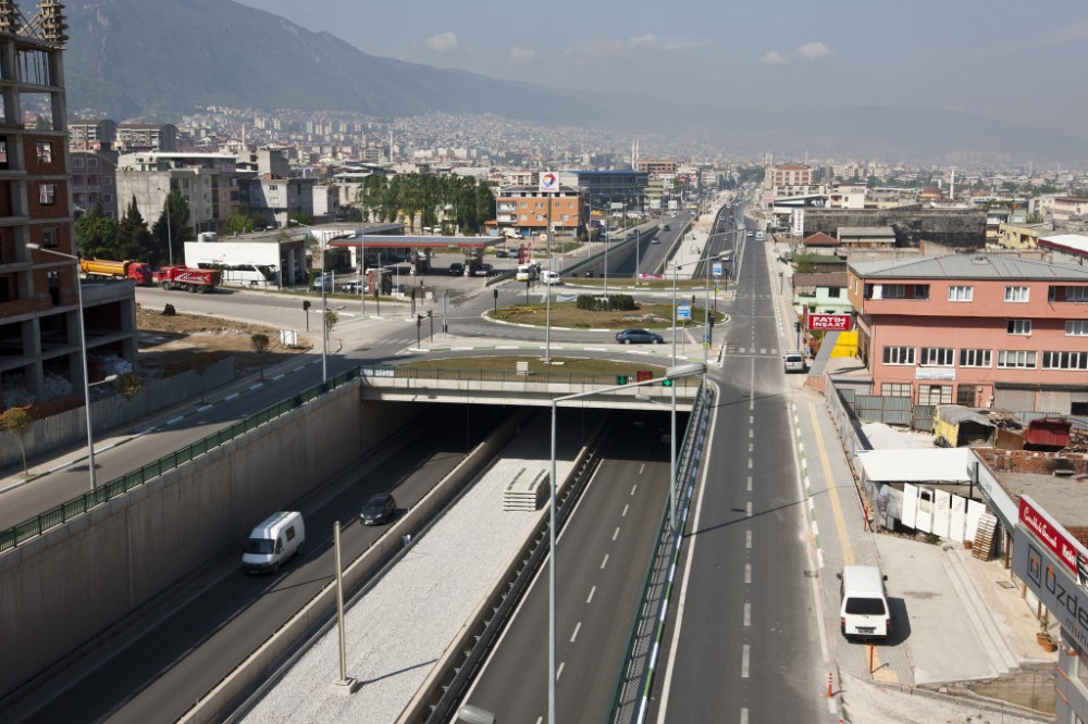 Bursa'da pazar günü bu yolları kullanacaklar dikkat