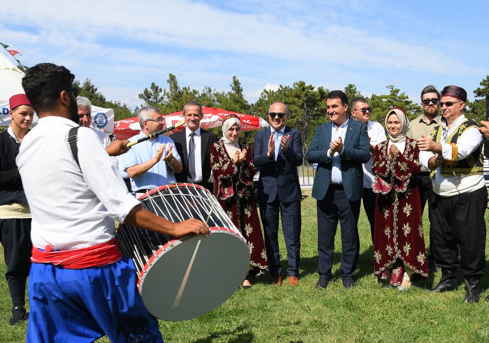 Bursa'daki Batı Trakyalılar Balkan Panayırında buluştu