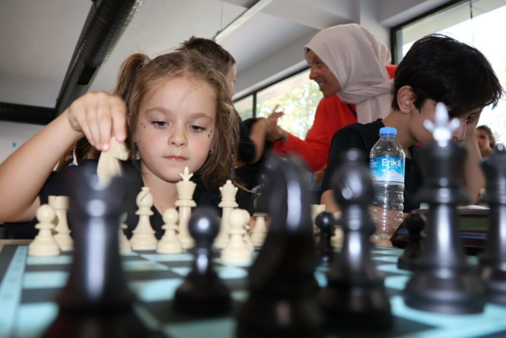 Yıldırım Belediyesi satranç turnuvası düzenledi