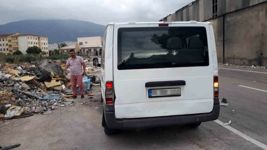 Osmangazi Belediyesi kaçak moloz dökenlere cezai işlem uyguladı