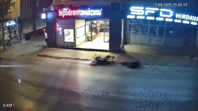 Bursa’da motosikletlerin karıştığı kaza kamerada