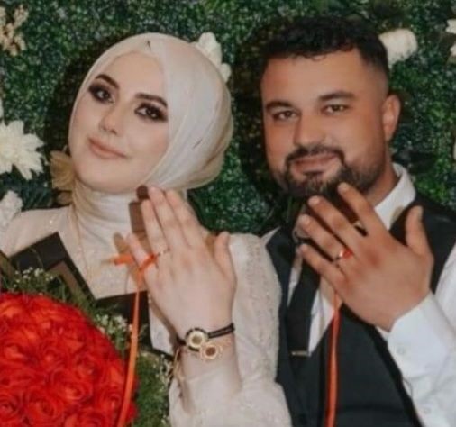 Bursa’da trafik kazasında hayatlarını kaybeden nişanlı çift defnedildi