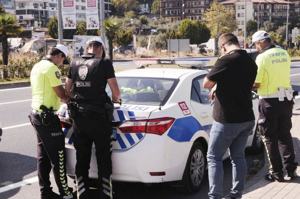 Bursa’da süratli sürücüler radara yakalandı