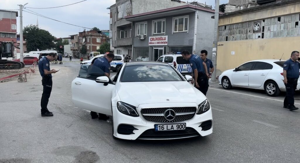 Bursa’da 2 kişiye eş zamanlı silahlı saldırı