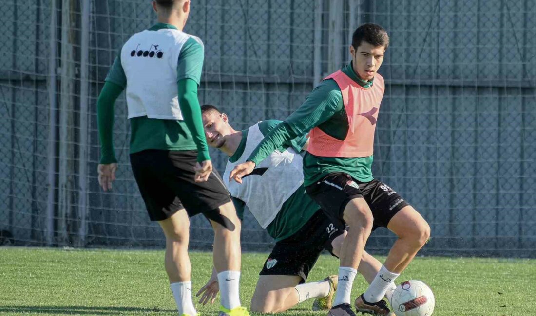 BURSASPOR'DA HAZIRLIKLAR BUGÜN YAPILAN