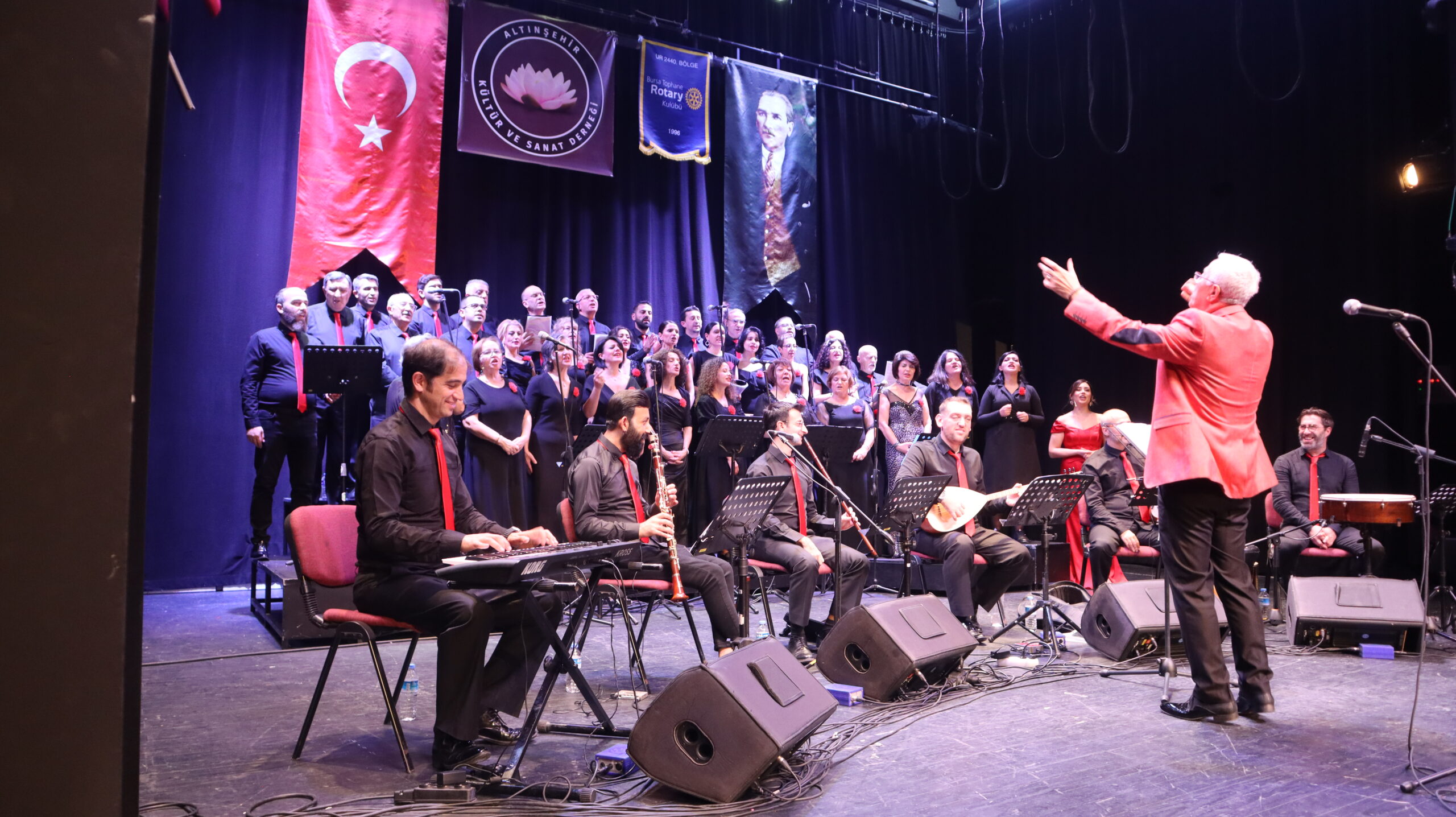 Bursa Tophane Rotary Kulübü ile Altınşehir Kültür ve Sanat Derneği’nden muhteşem konser