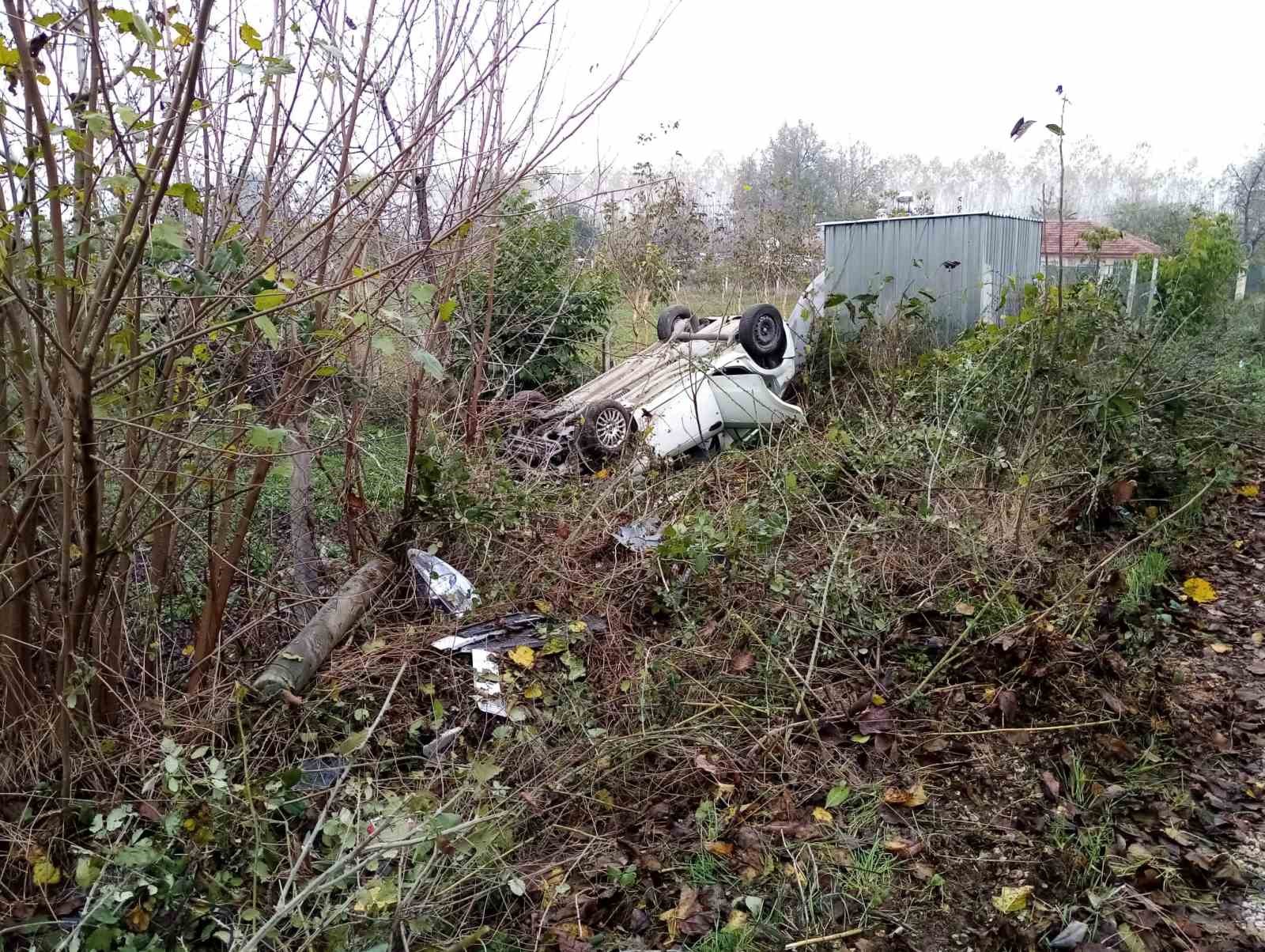 Bursa’da baba oğul kazada yaralandı