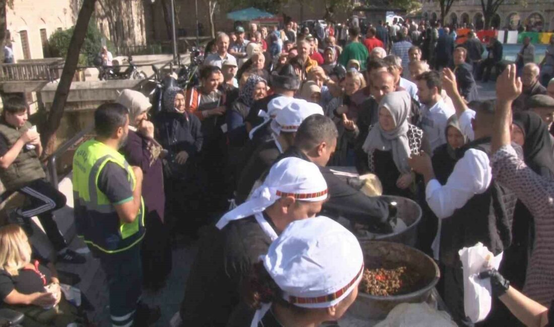 BURSA ULU CAMİ’DE YAPILAN