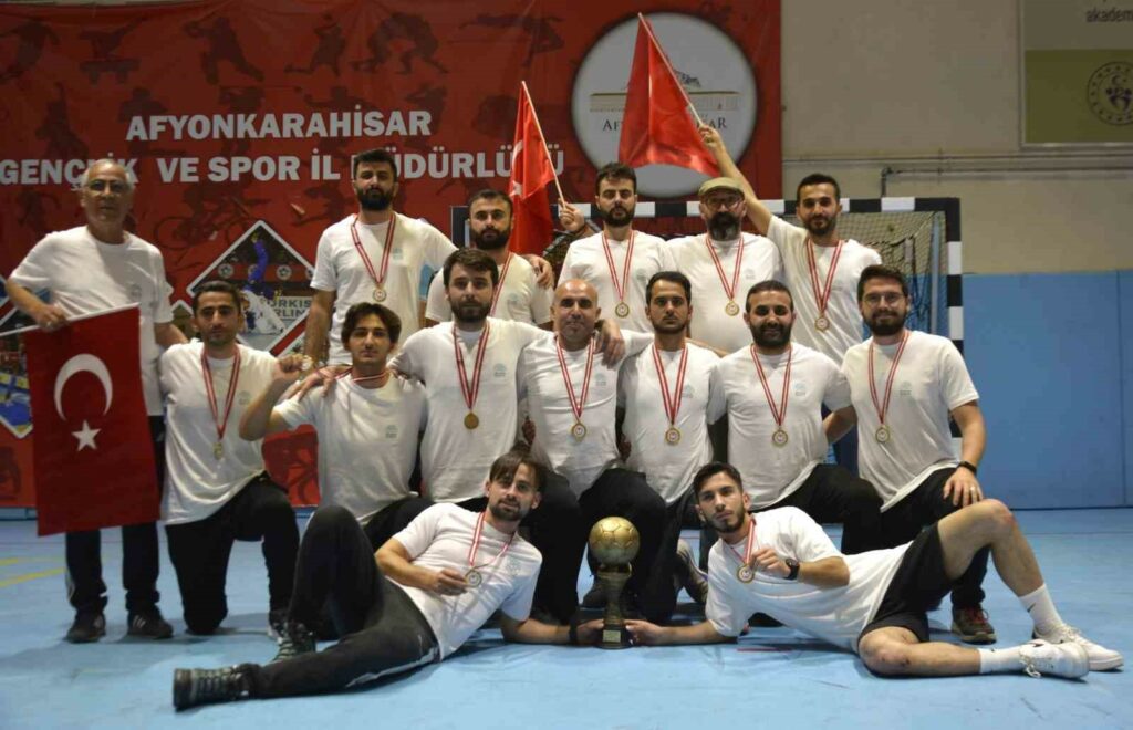 Futsal turnuvasının şampiyonu Nilüfer Belediyesi GESK