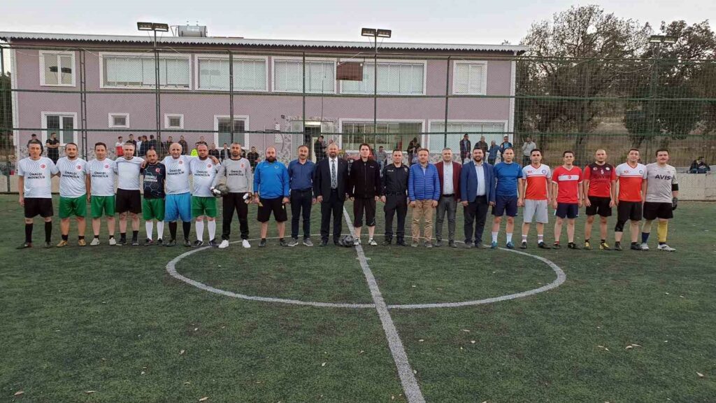 Kaymakamlık Futbol Turnuvası maçları başladı