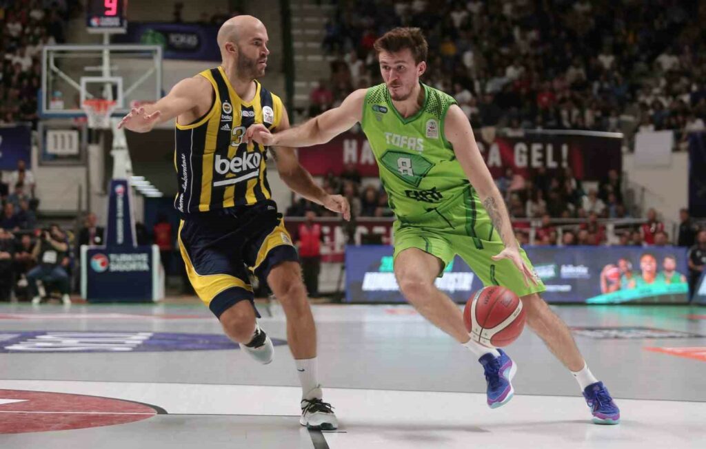 Türkiye Sigorta Basketbol Süper Ligi: Tofaş: 86 – Fenerbahçe: 95