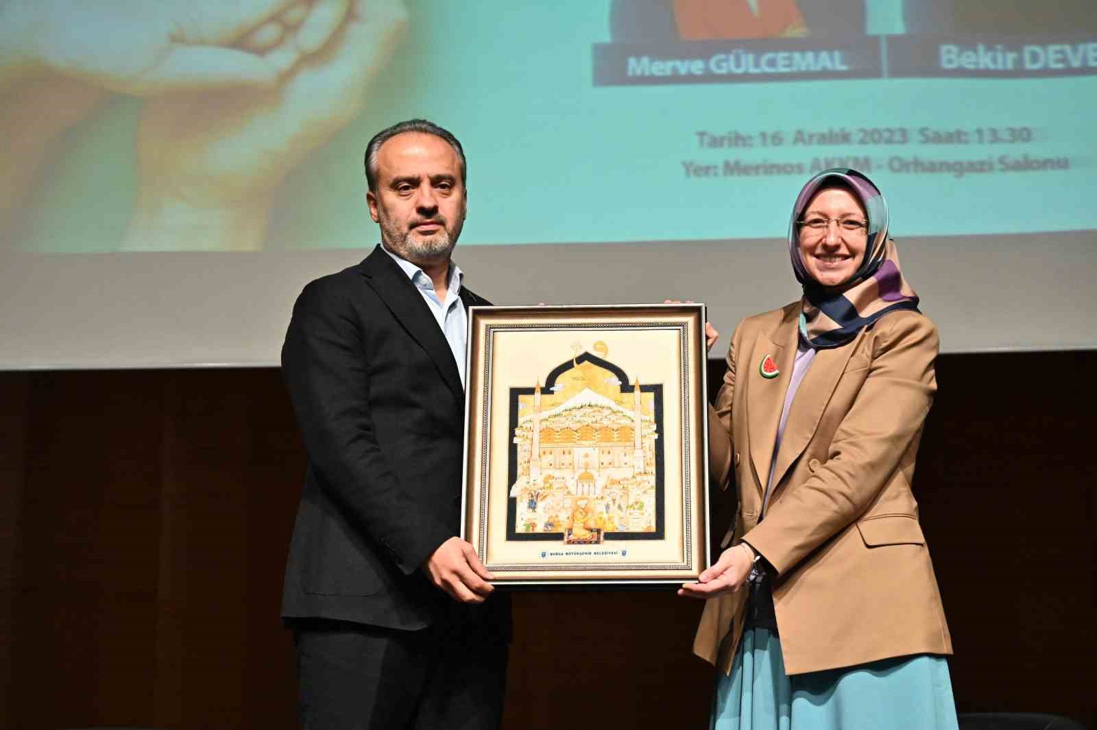 Bursa Büyükşehir Belediyesi’nden ‘Güçlü Aile’ semineri