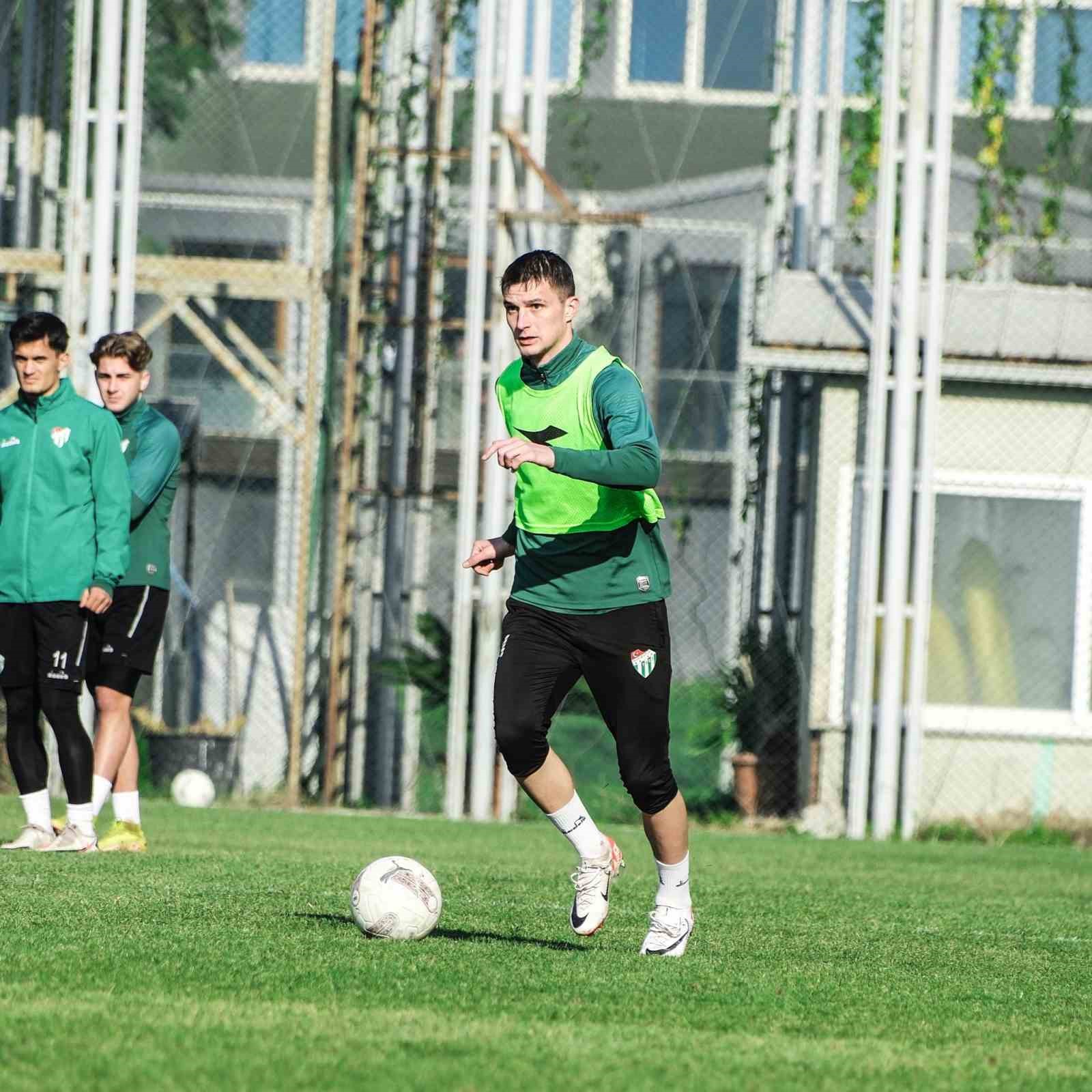 Bursaspor idman sonrası kampa girdi