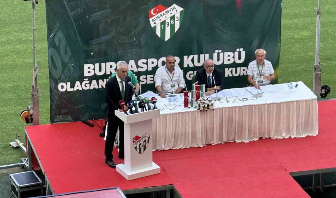 BURSASPOR YÖNETİMİ YAPTIĞI TOPLANTI