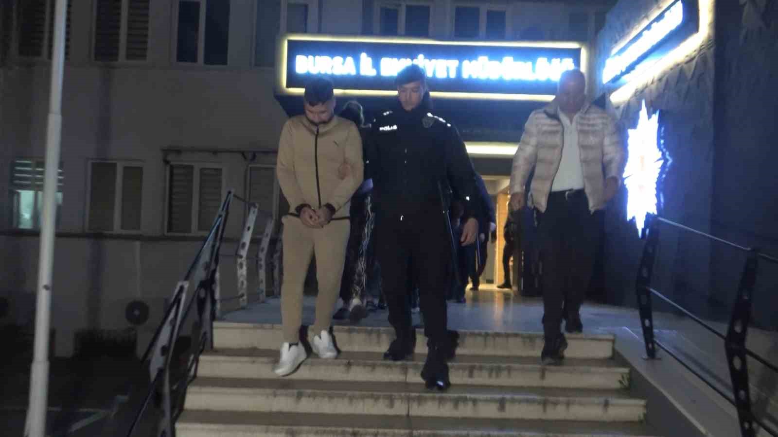 Bursa’da kadın hırsızın sahte çocuk oyunu