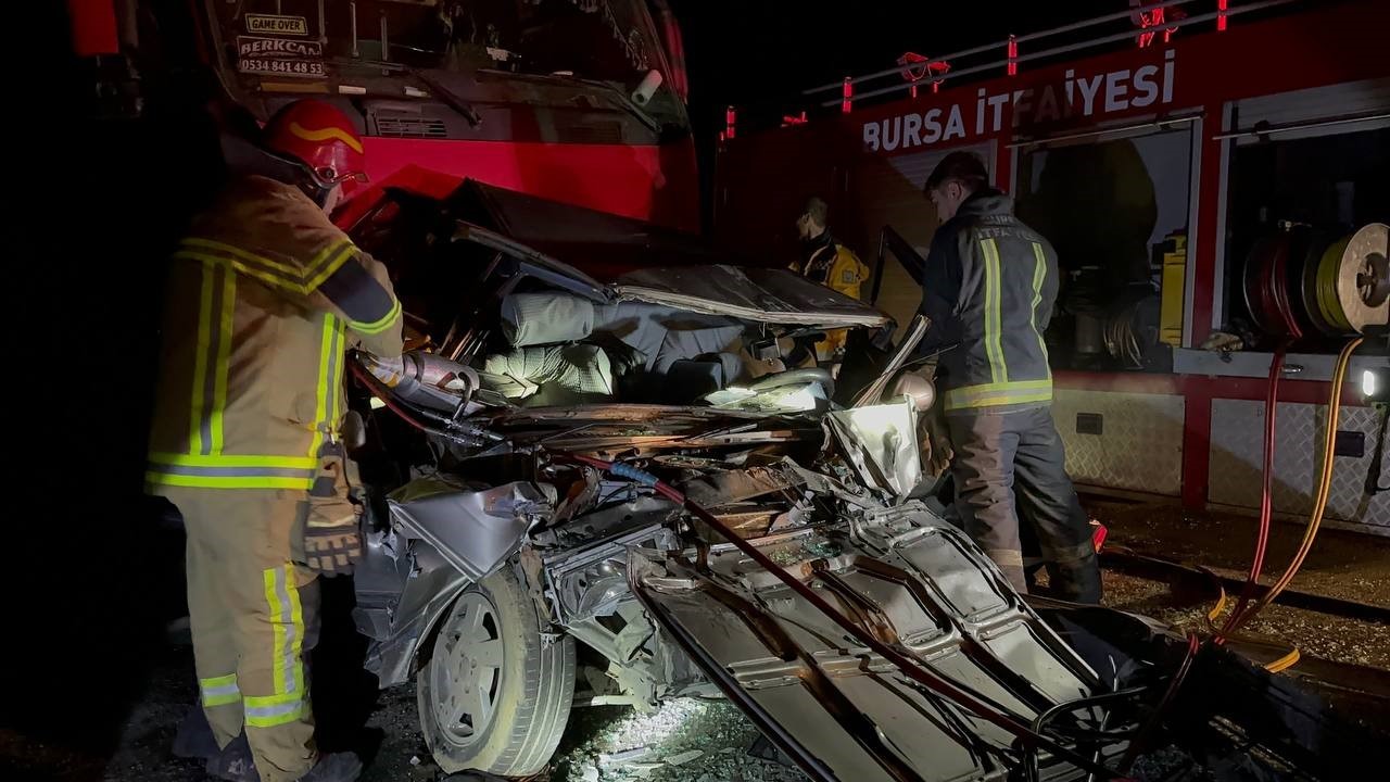 Bursa’da korkunç kaza: 1 ölü, 1 yaralı