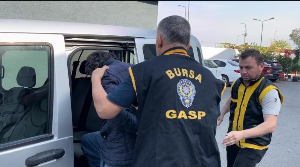 Bursa’daki biber gazlı saldırgandan “Keşke zamanı geri döndürebilsem”