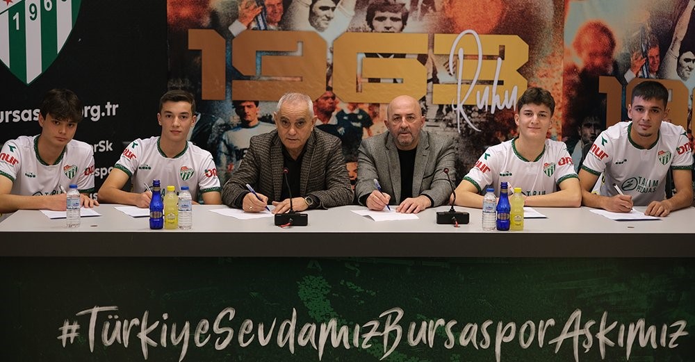 BURSASPOR, GENÇ FUTBOLCULARI ENES