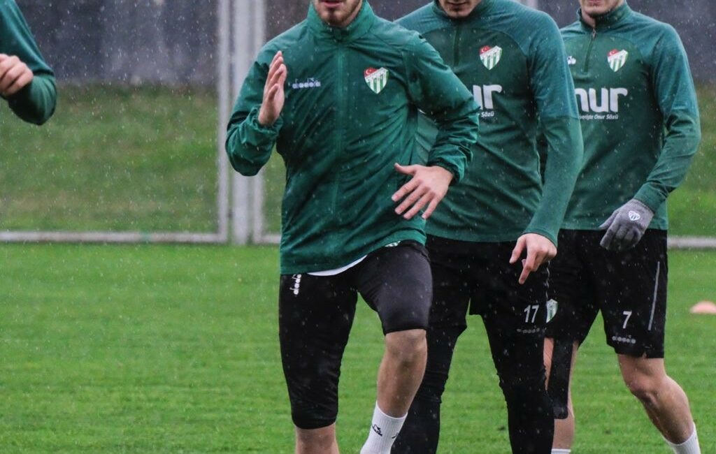 BURSASPOR'DA DEVRE ARASI ÇALIŞMALARI