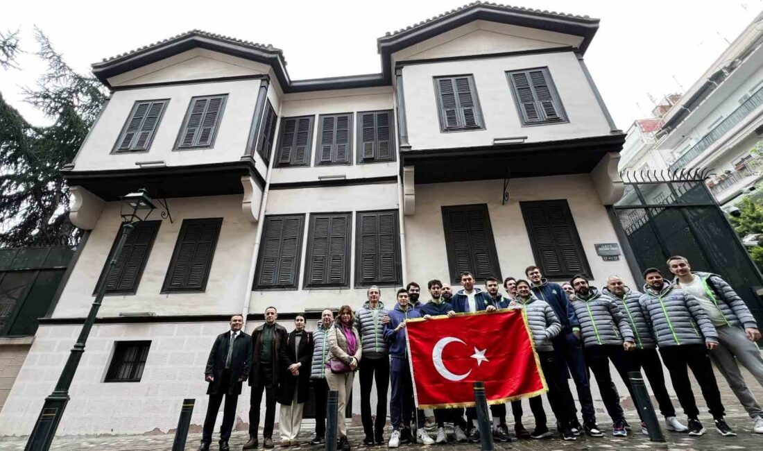 TOFAŞ BASKETBOL TAKIMI, ATATÜRK'ÜN