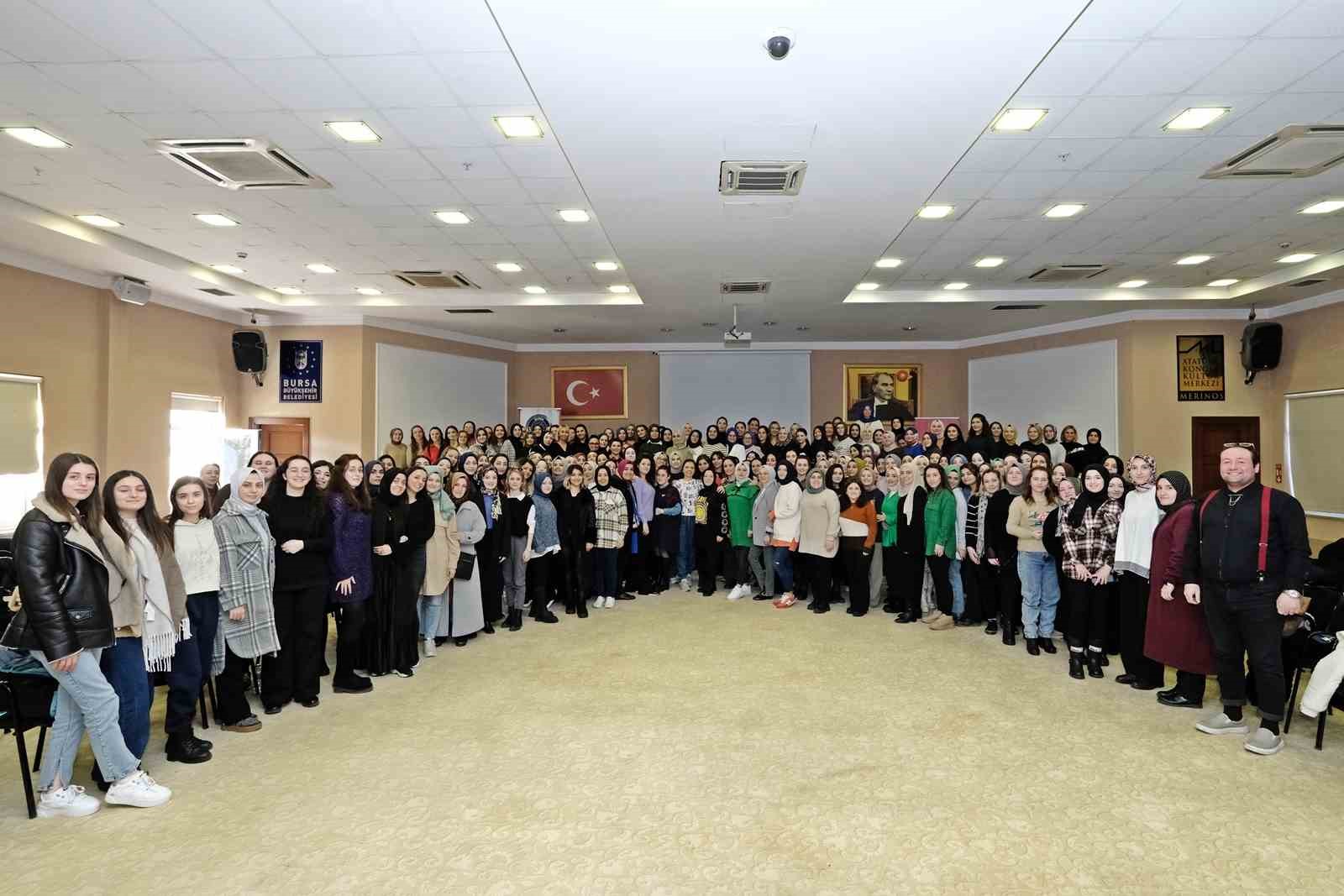Bursa’da Ana Kucağı öğretmenlerine hizmet içi eğitim