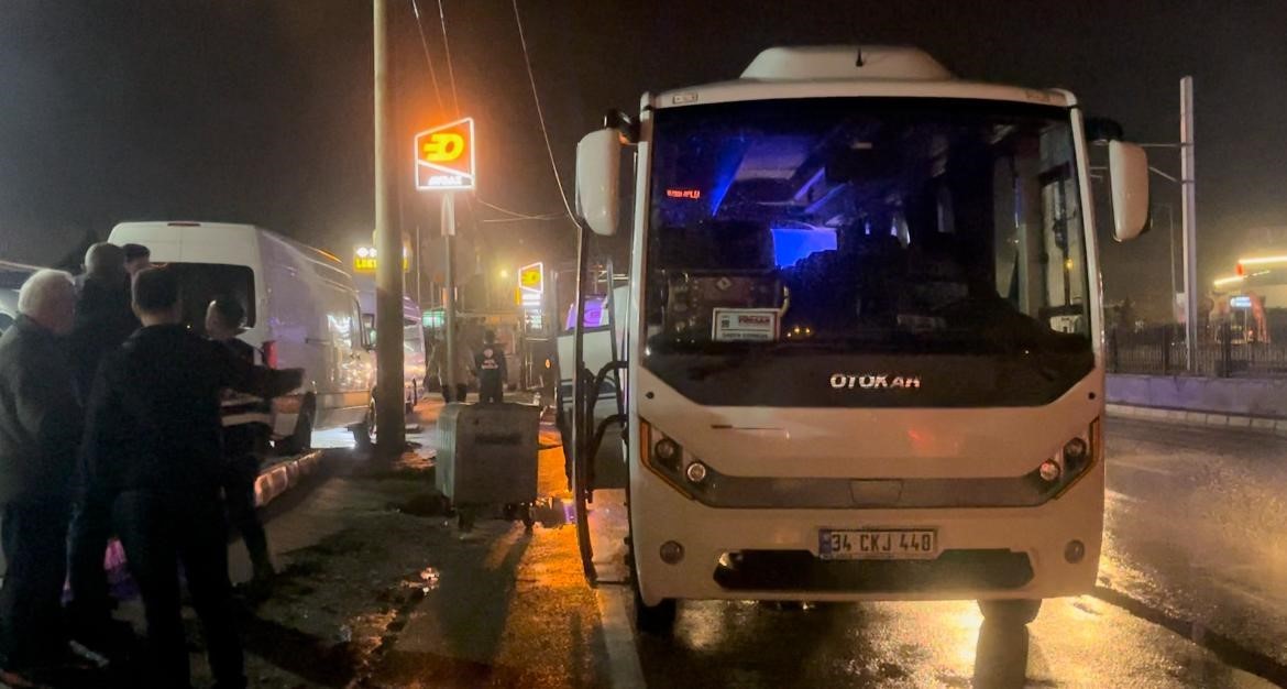 Bursa’da turist otobüsü kaza yaptı: 10 yaralı