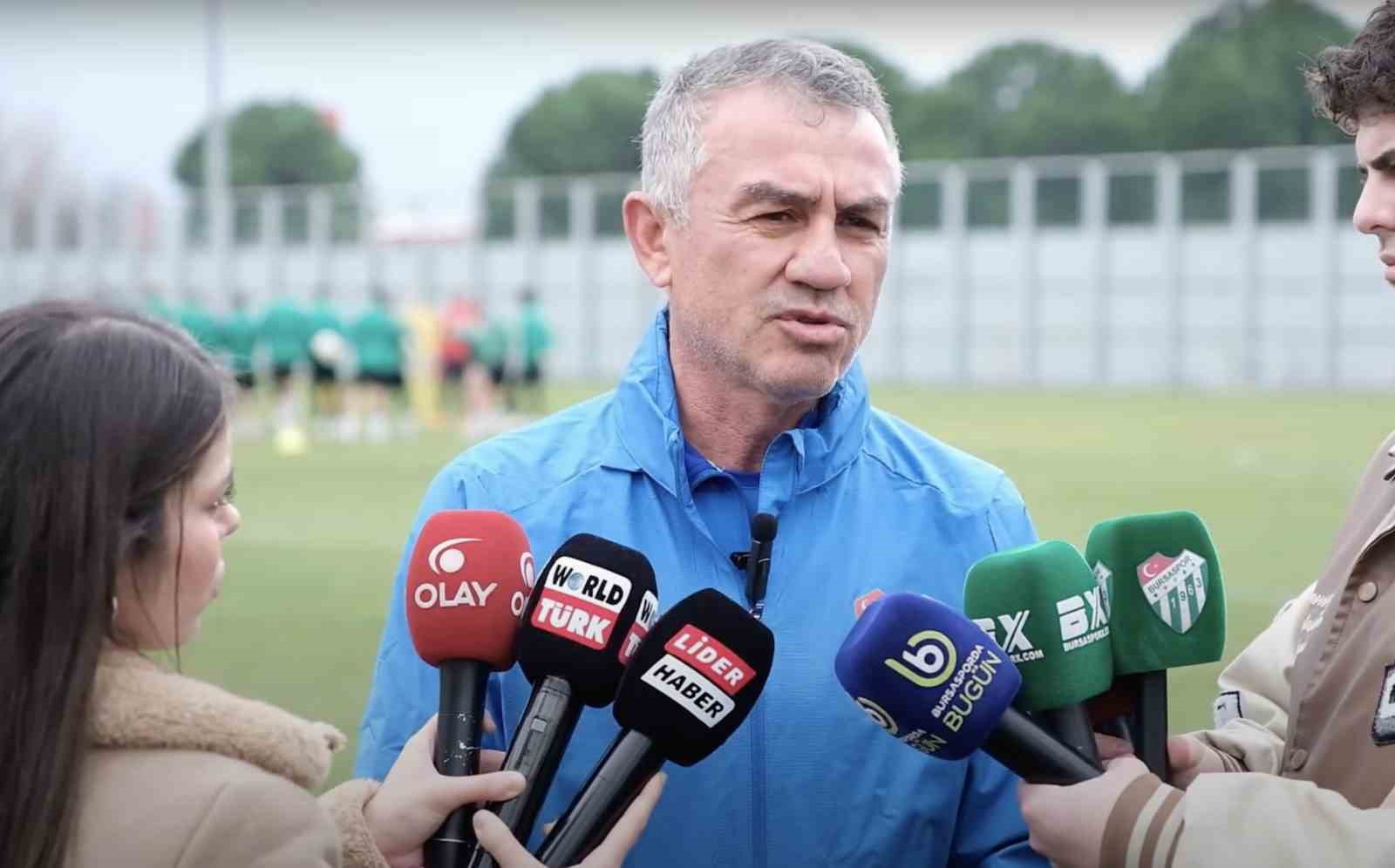 Bursaspor Teknik Direktörü Ümit Şengül: “Ligin son maçına kadar savaşacağız”