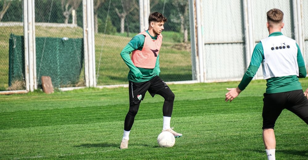 BURSASPOR'DA HAZIRLIKLAR DEVAM EDİYOR.