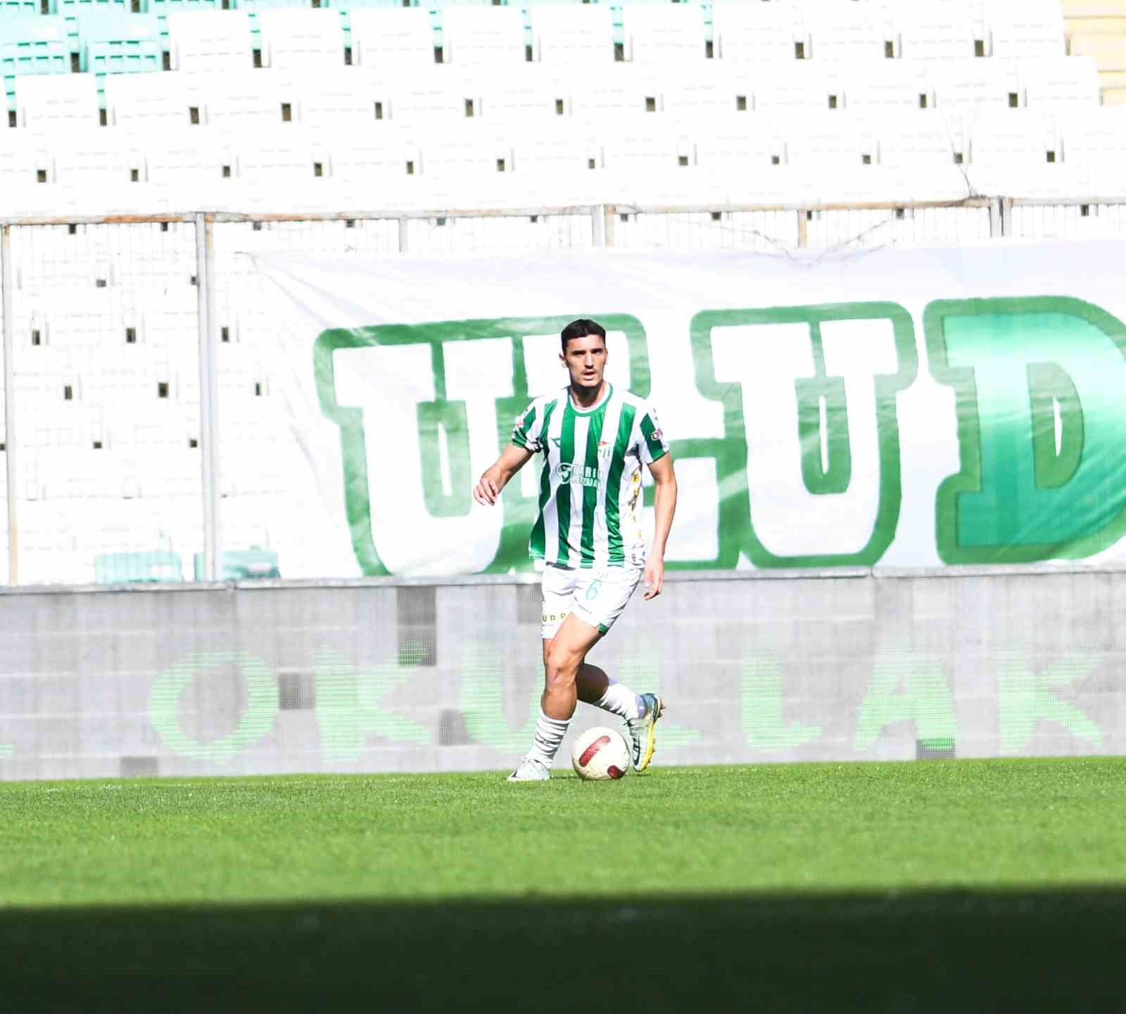 TFF 2. Lig: Bursaspor: 1 – Beyoğlu Yeni Çarşı: 1