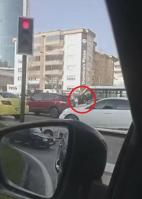 BURSA’DA 2 ŞOFÖR, TRAFİKTE