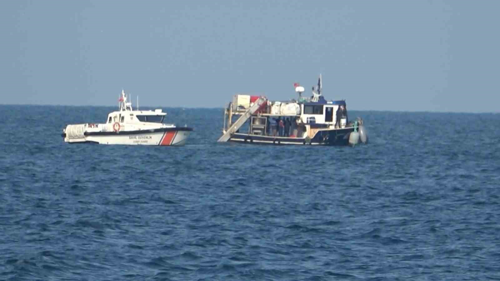 Bursa’da batan geminin mürettebatının arandığı bölgede ceset bulundu