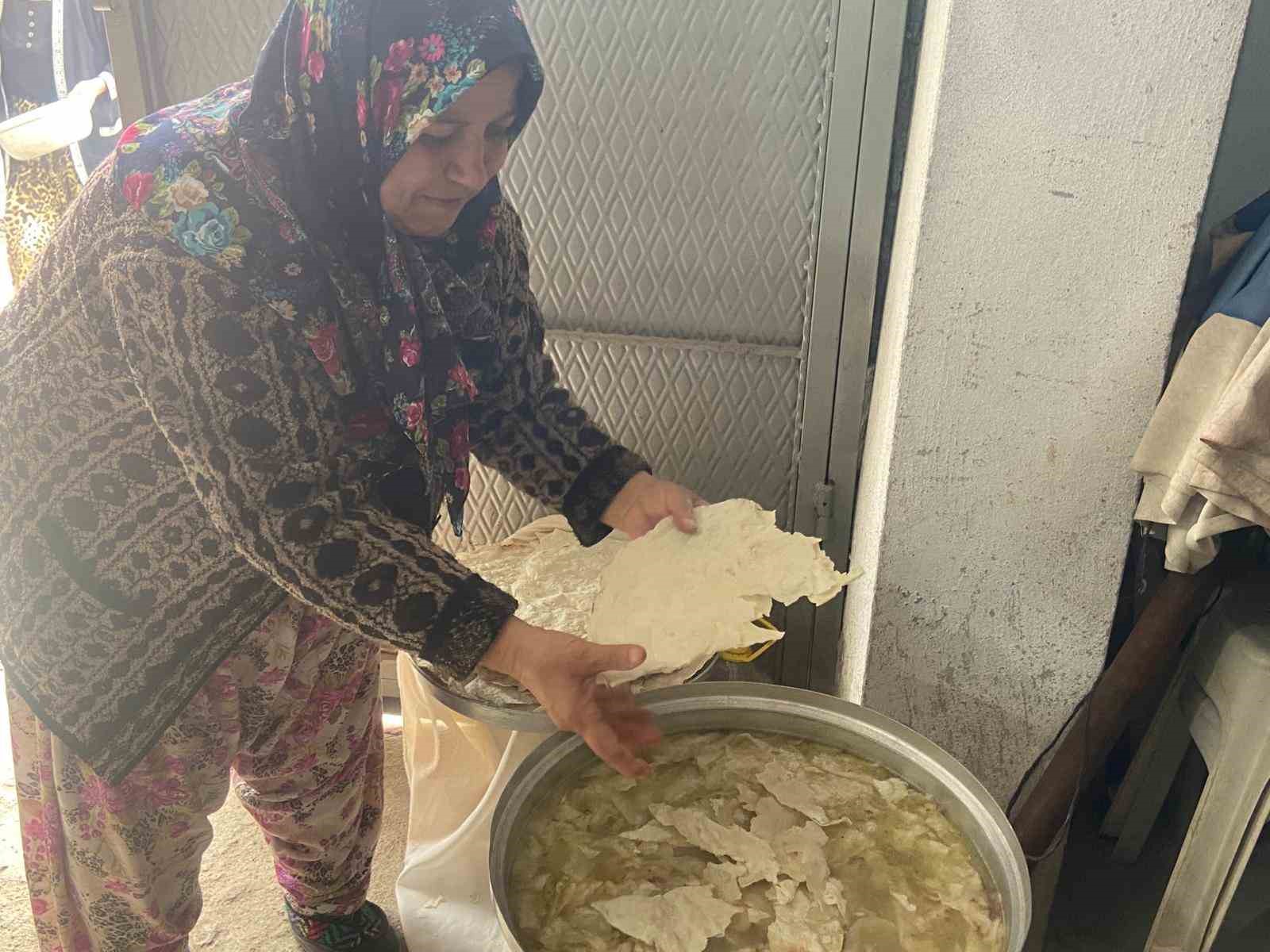 Bu köyde herkes yüzyıllardır Ramazan’ın ilk günü aynı yemeği yiyor