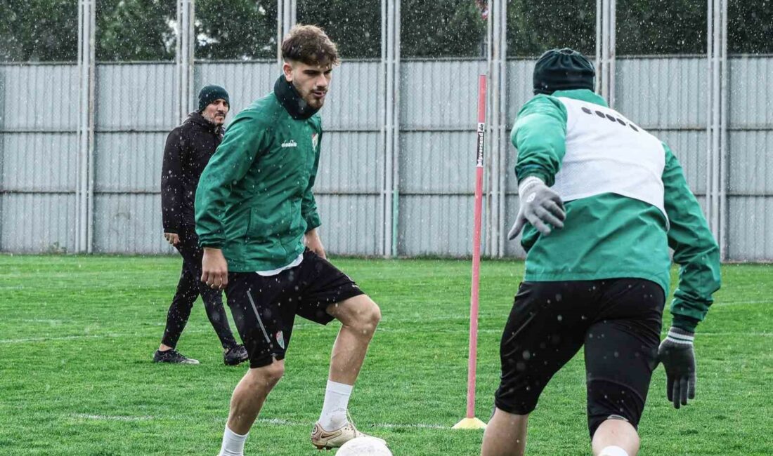 BURSASPOR'DA KIRŞEHİR FSK MAÇI