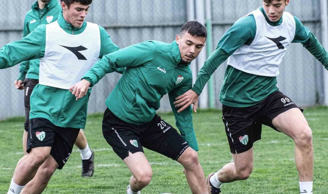 BURSASPOR'DA KIRŞEHİR FSK MAÇI