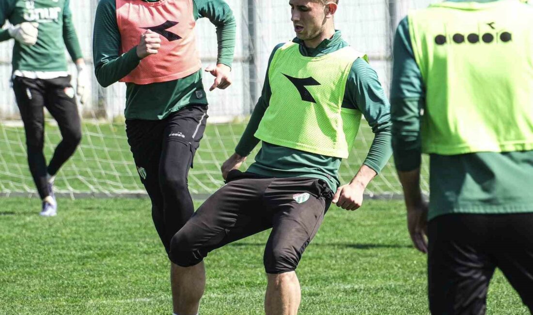 BURSASPOR'DA SERİK BELEDİYESPOR MAÇI