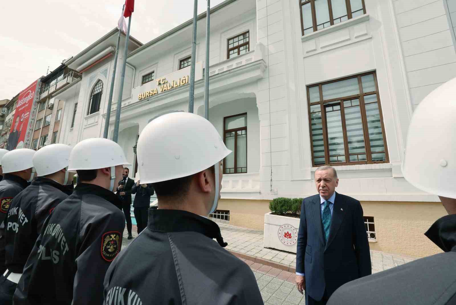 Cumhurbaşkanı Erdoğan’a Bursa’da sevgi seli