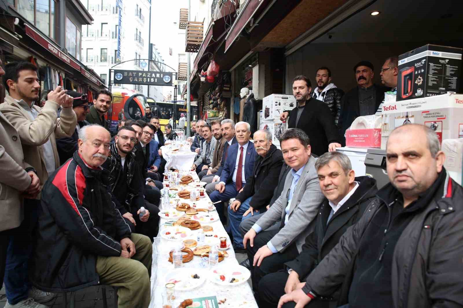 Mustafa Bozbey, Bursa bıçağının doğru tanıtılıp sunulması gerektiğini vurguladı