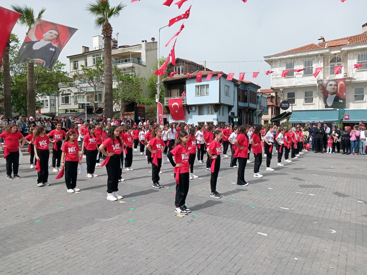 Mudanya’da 23 Nisan bayramı coşkusu