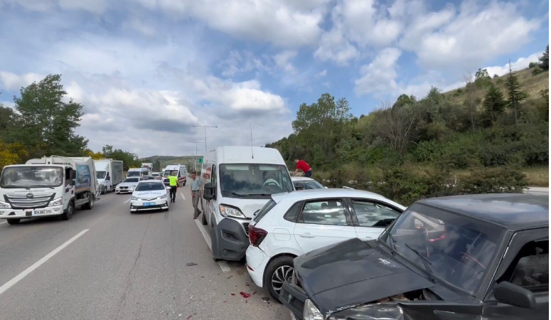 Bursa’da otobanda zincirleme kaza