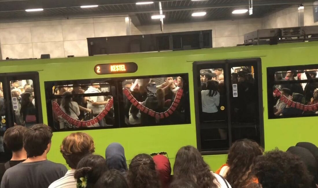 BURSA’DA METRO VAGONUNDA ÇIKAN