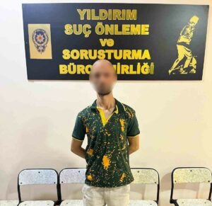 Bursa’da 5 okulu soyan hırsız yakalandı