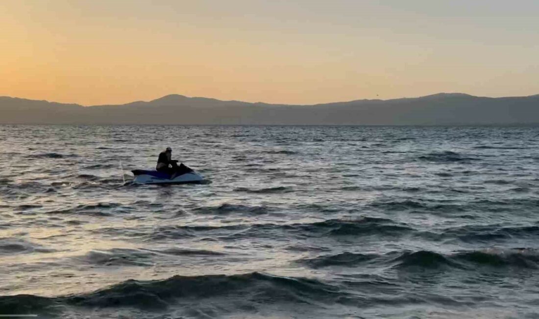 İznik Gölü’nde jet skiden