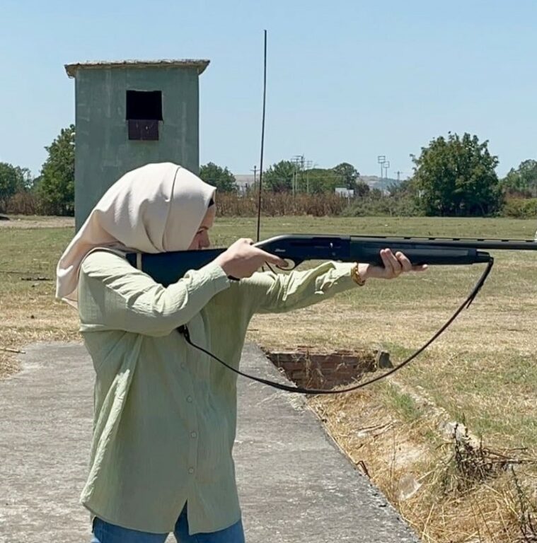 Kadın avcılar hünerlerini sergiledi