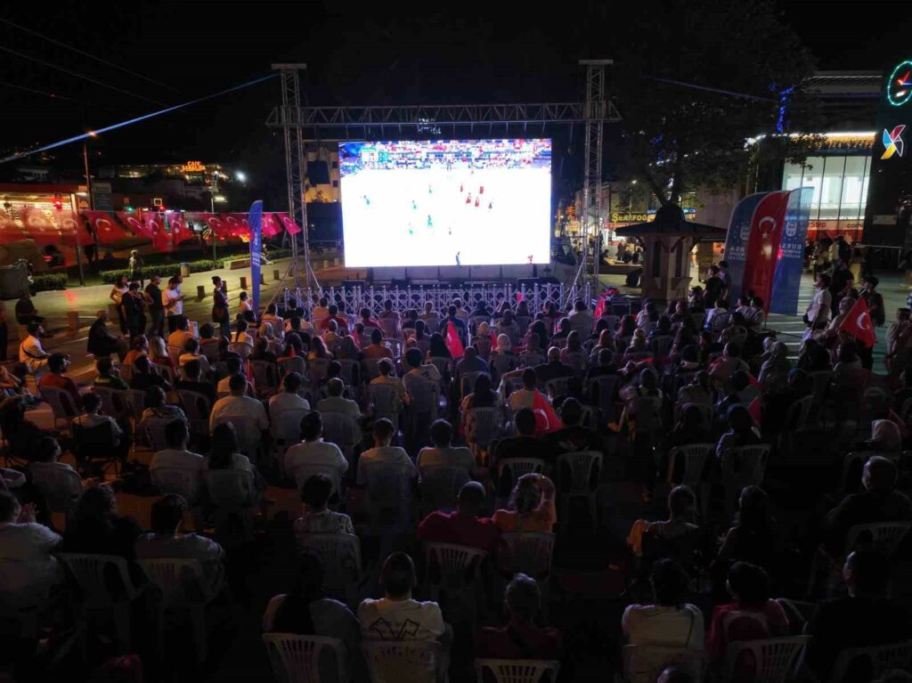 A Milli Kadın Voleybol Takımı’na Bursa’dan tam destek