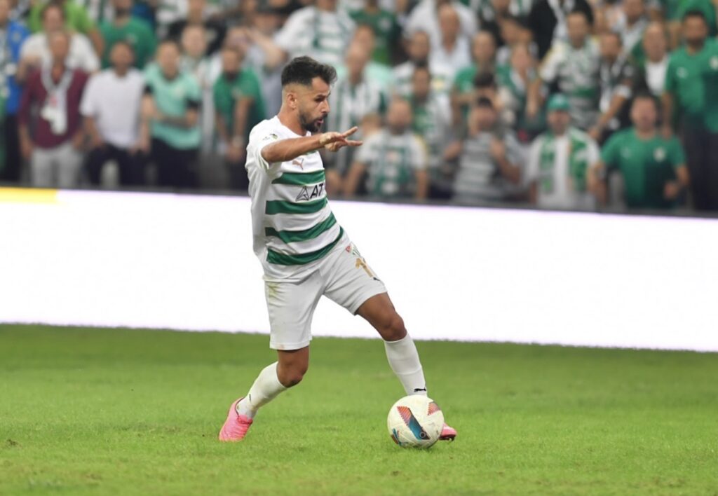 TFF 3. Lig: Bursaspor: 3 – Tokat Belediye Plevne Spor: 0