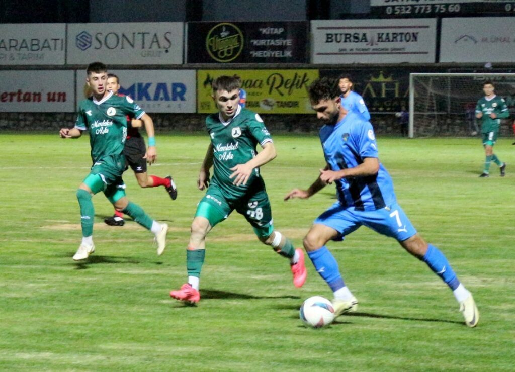 TFF 2. Lig: Karacabey Belediyespor: 3 – Giresunspor: 1