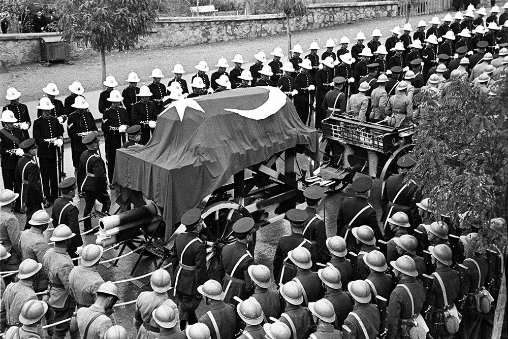 Atatürk’ün son yolculuğu (1938’den 1953’e)