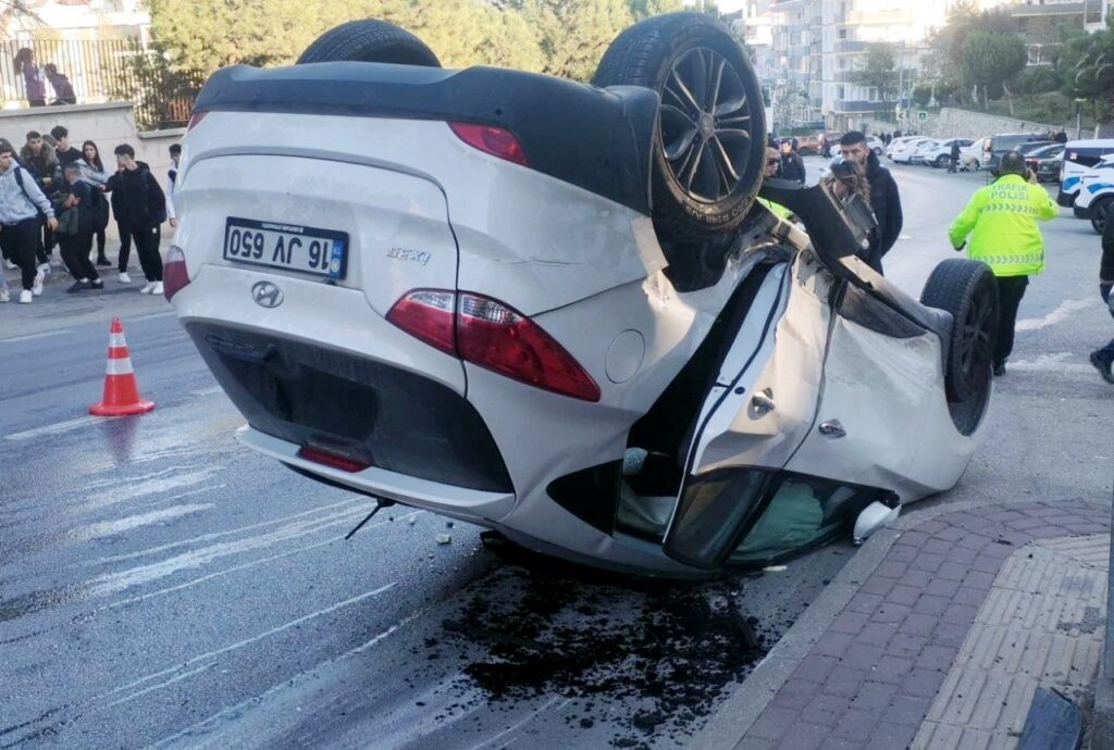 Takla atan otomobilden sağ kurtuldular